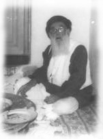 Grandshaykh Abdullah ad-Daghestani at over age 85.